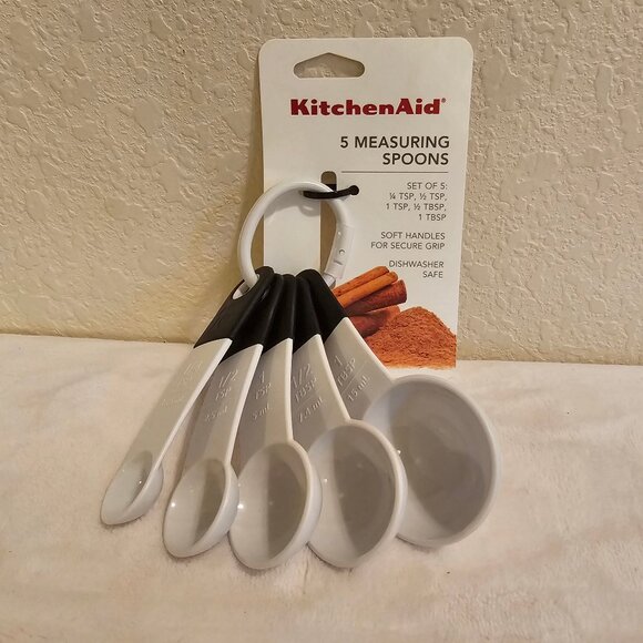 Kitchenaid White/Black Measuring Spoons ~ Dishwasher safe ~ Set of 5 Spoons - Picture 1 of 2